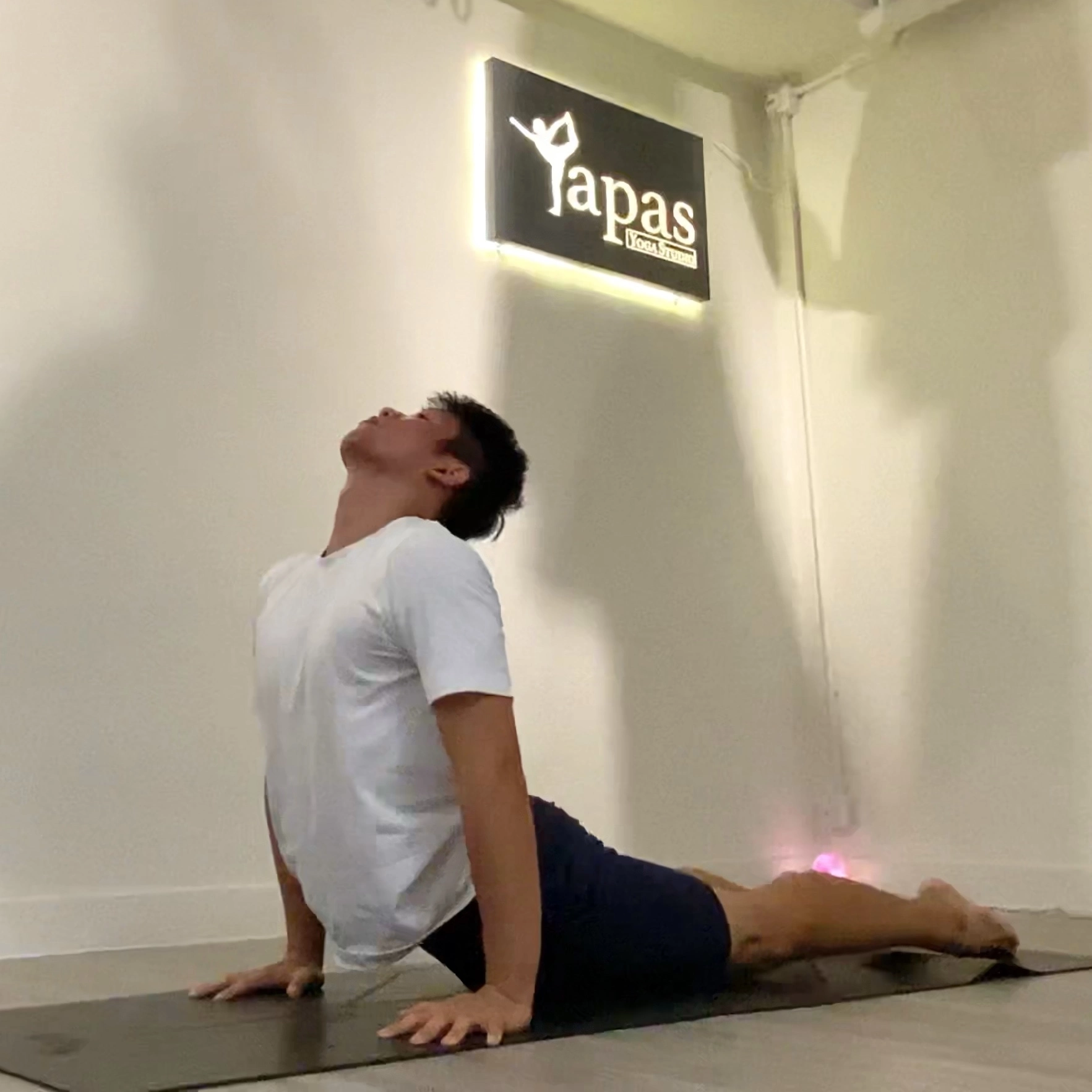 Tapas Yoga Hong Kong Lai Chi Kok Yoga 一念瑜伽 荔枝角瑜伽 Class